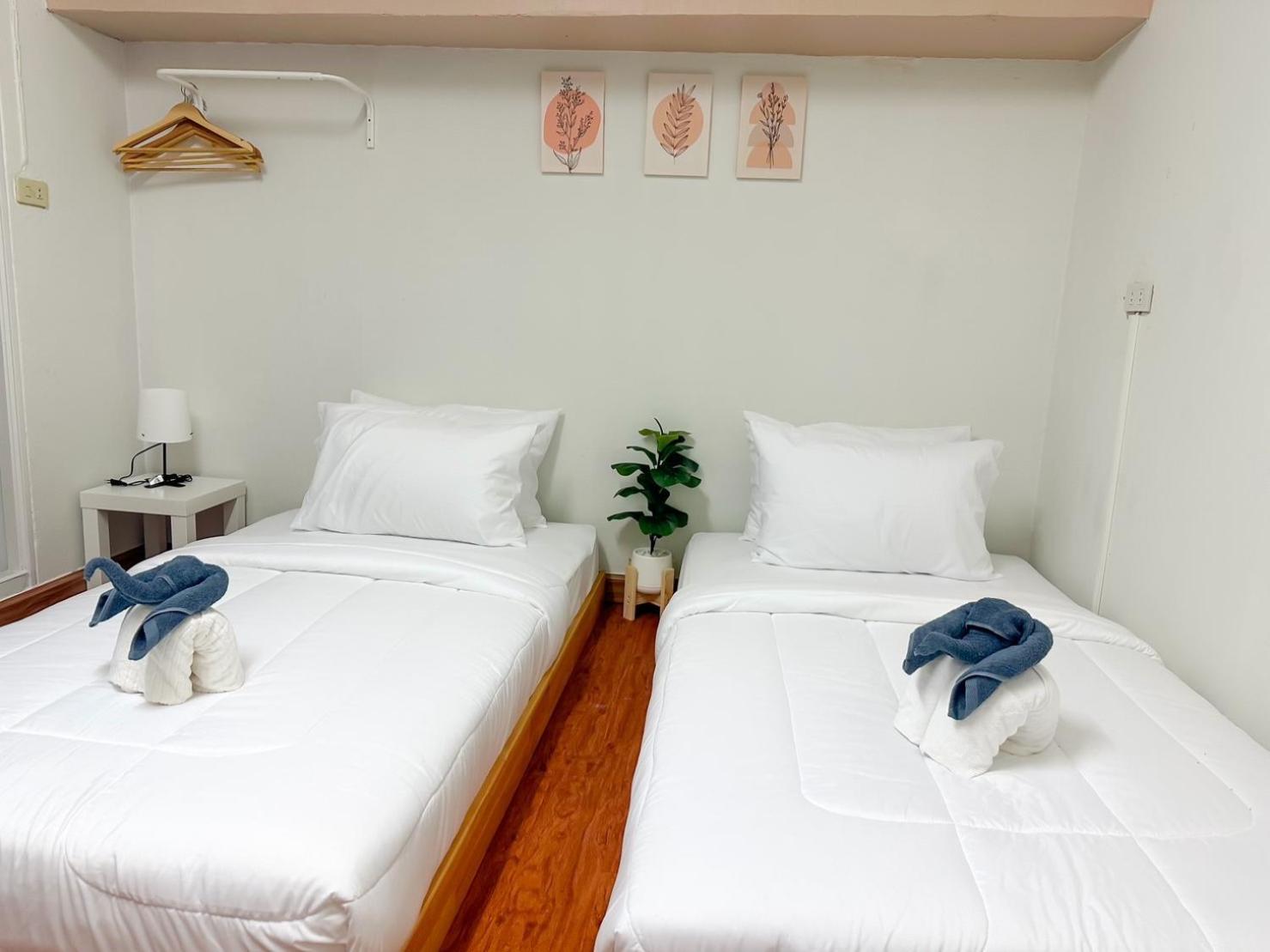 Montana Hotel & Hostel Phuket Karon Exterior foto